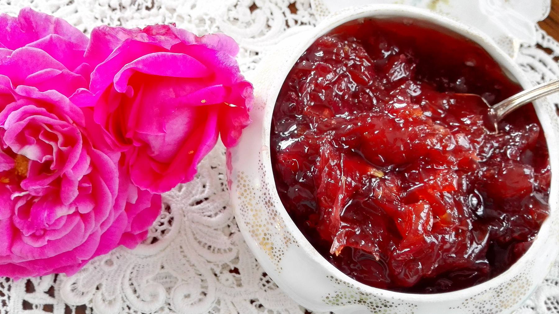 Marmellata di Rose Antiche | Ph. lamaggioranapersa.com